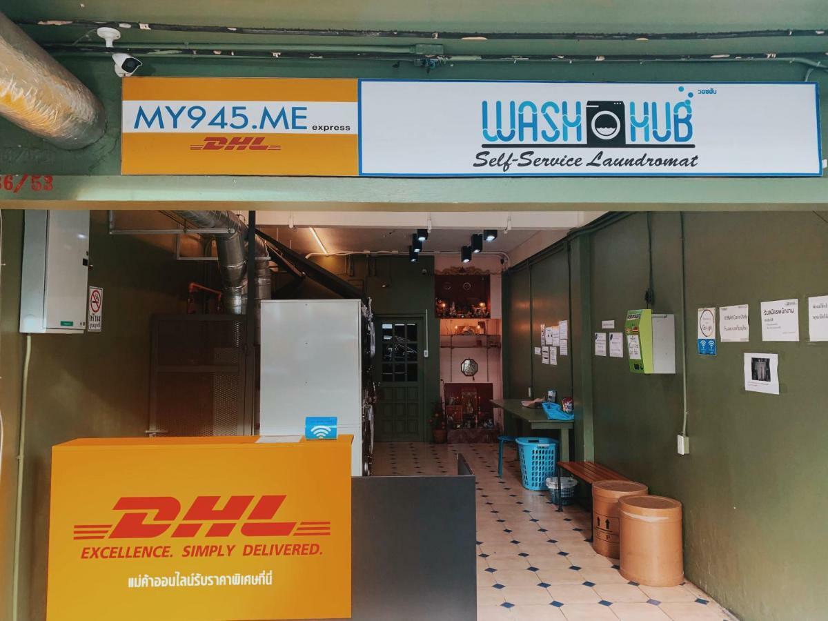 Oasis Cafe And Nap Hostel Bangkok Bagian luar foto